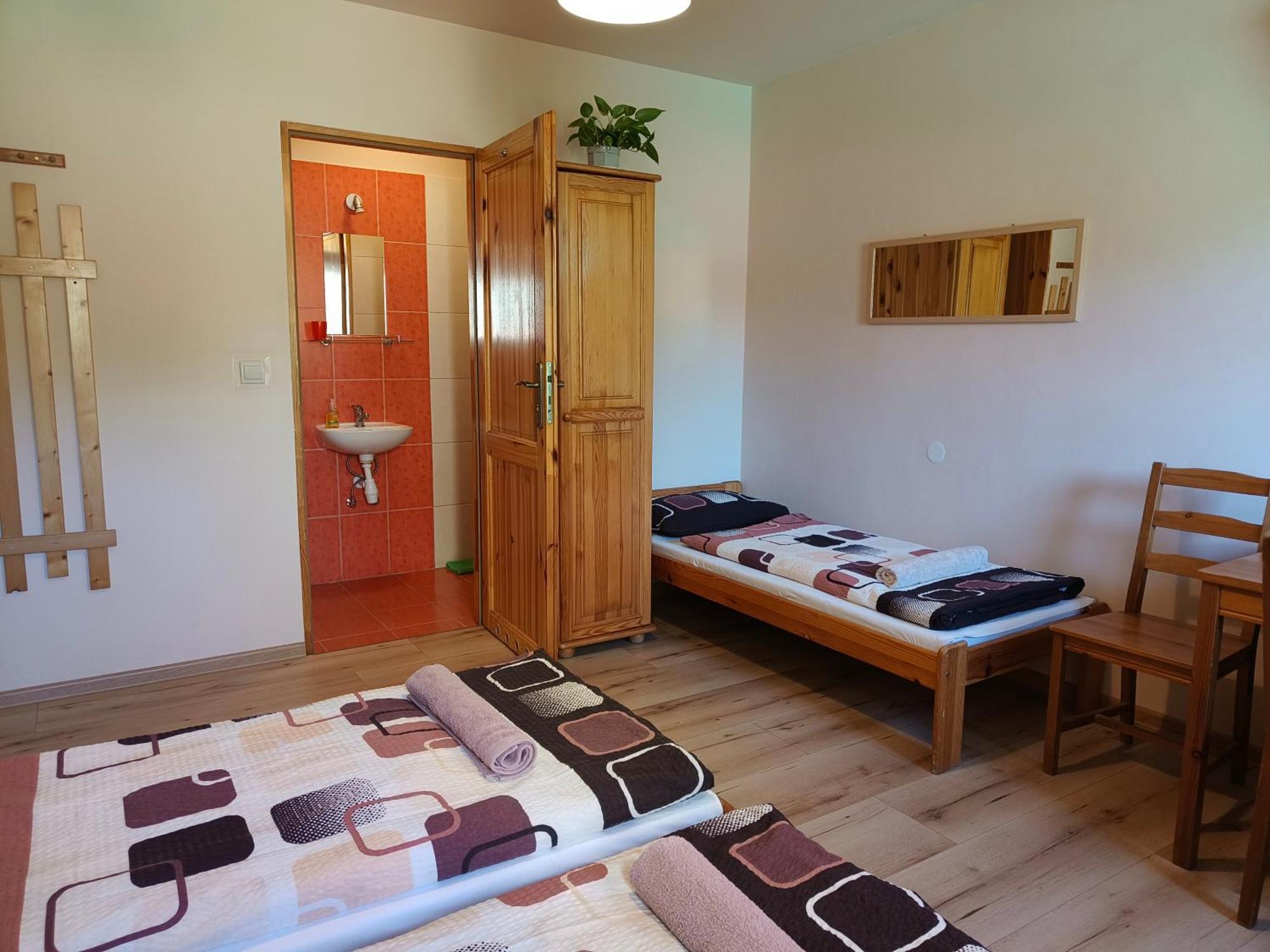 Apartamenty I Pokoje Goscinne "Wacus" Srebrna Gora ภายนอก รูปภาพ